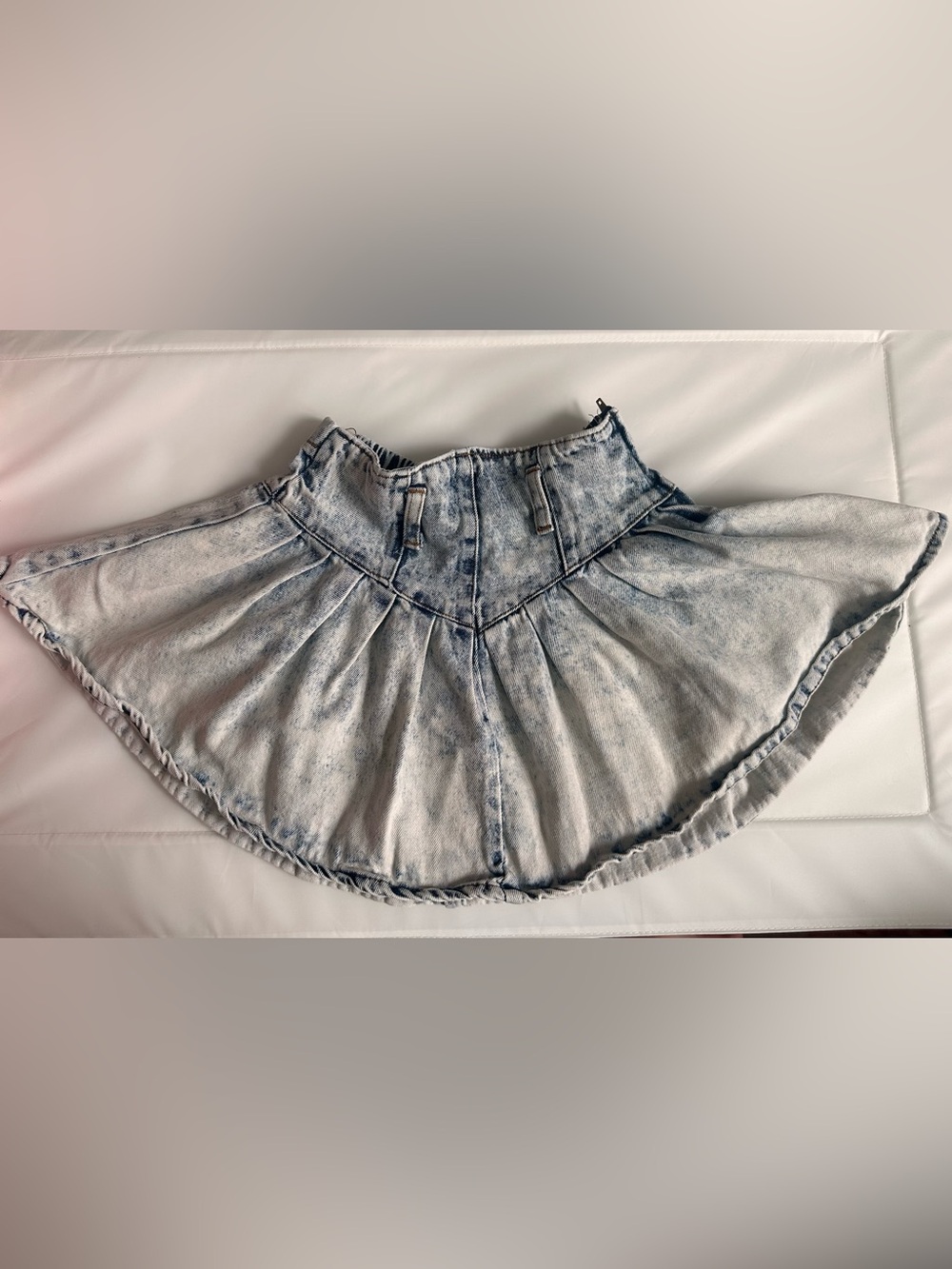 CENTZ Vintage Girls Size 4 Light Wash Denim Pleated Skirt 90s Y2K